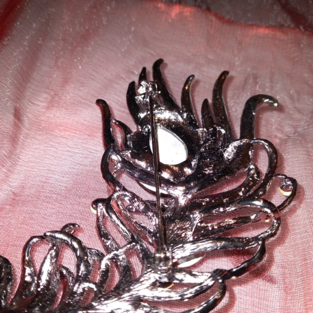 Flower Feather Brooch